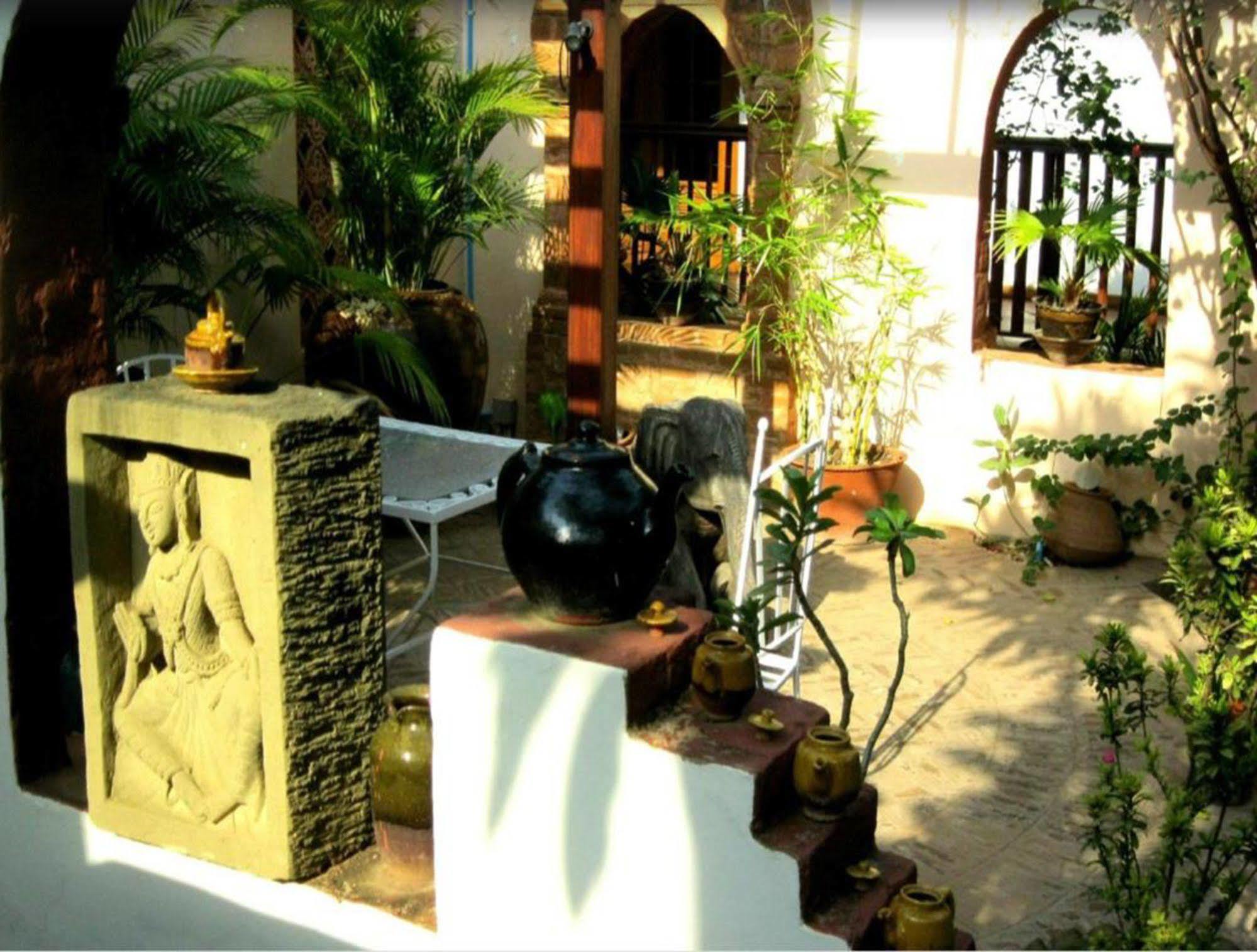 Thurizza Hotel Bagan Exterior foto